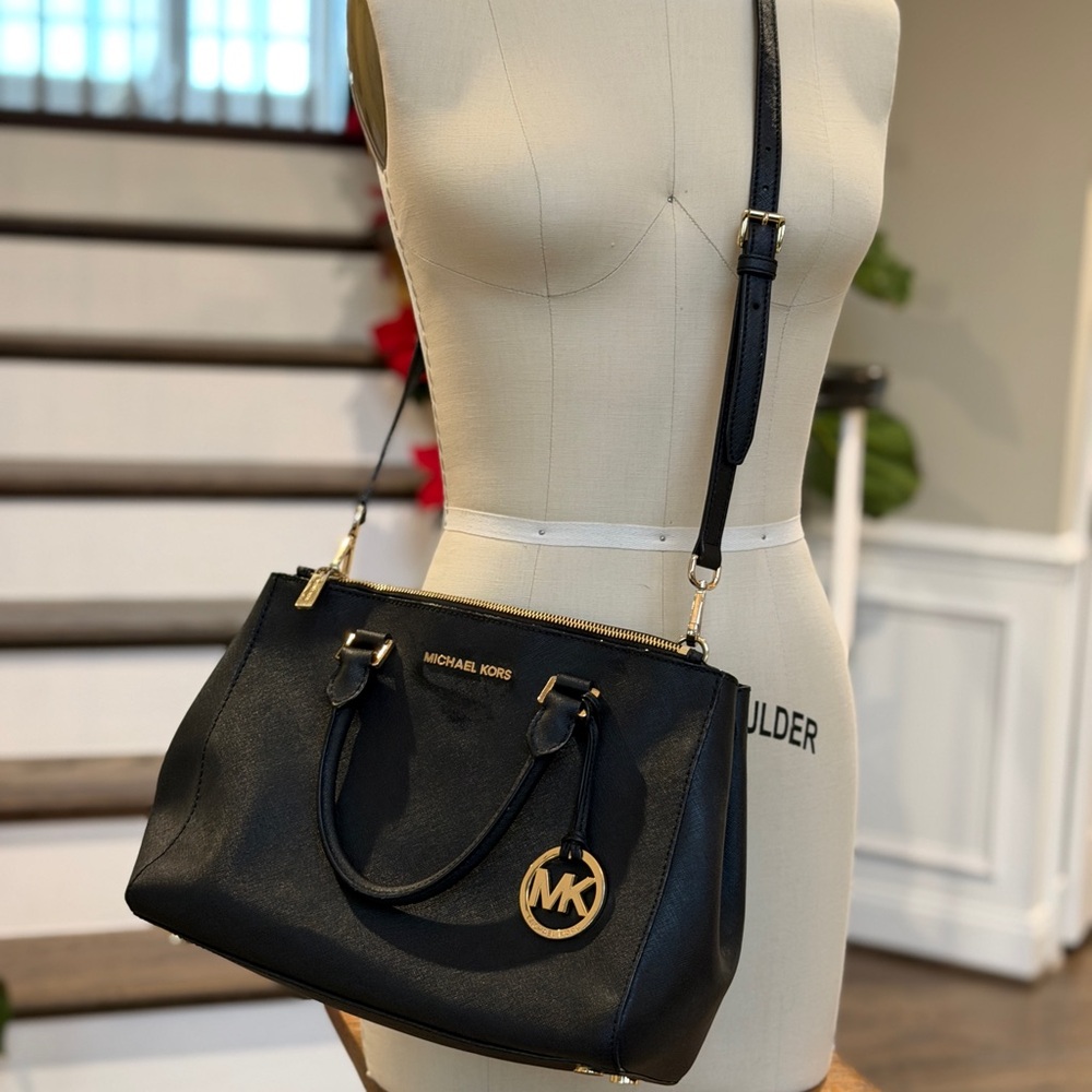 Michael Kors Sutton Black Saffiano Leather Purse Handbag Cross-Body Strap Gold
